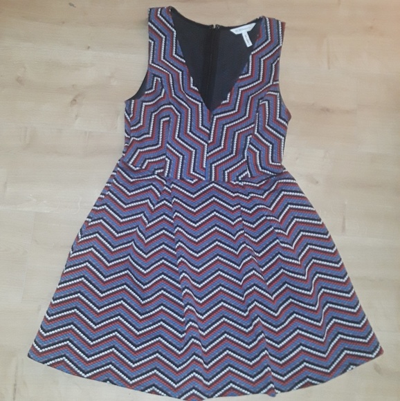 🌺BCBGeneration Fit&Flare dress final - Picture 3 of 10